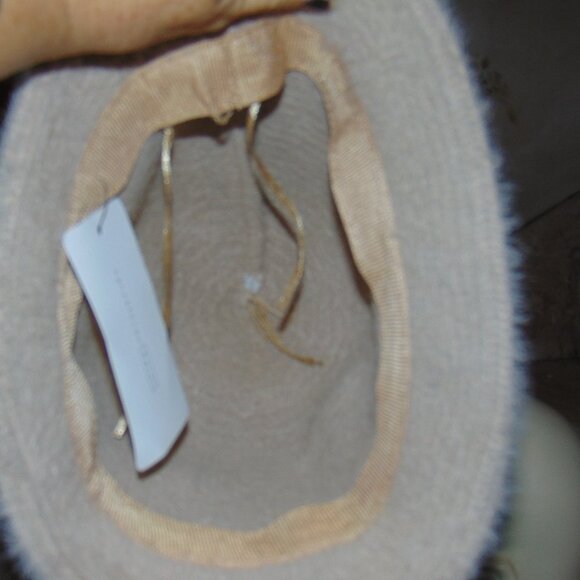 RARE Hansel From Basel Bucket Hat Creme Woman's Fuzzy Y2K Winter Cabin Classic - Picture 5 of 5